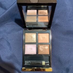 LE Tom Ford Eyeshadow Quad in Rose Prisme